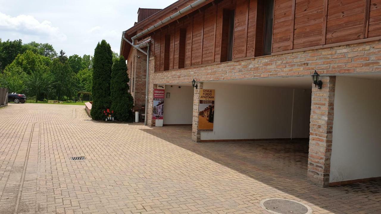 Gyulai-Fuerdo-Apartman Ii. Exterior photo